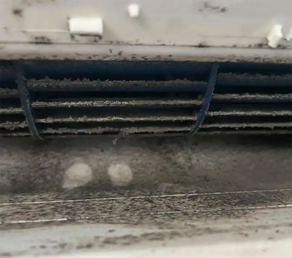 礼泉空调吹的风有股烧焦味是怎么回事